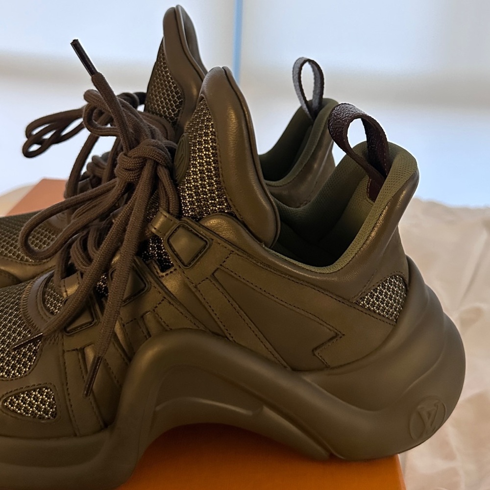 Louis Vuitton archlight sneakers size 7(37)